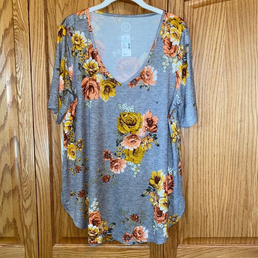 NWT MAURICES 24/7 TEE SHIRT TOP FLORAL GRAY FALL COLORS SZ XL STRETCHY FABRIC